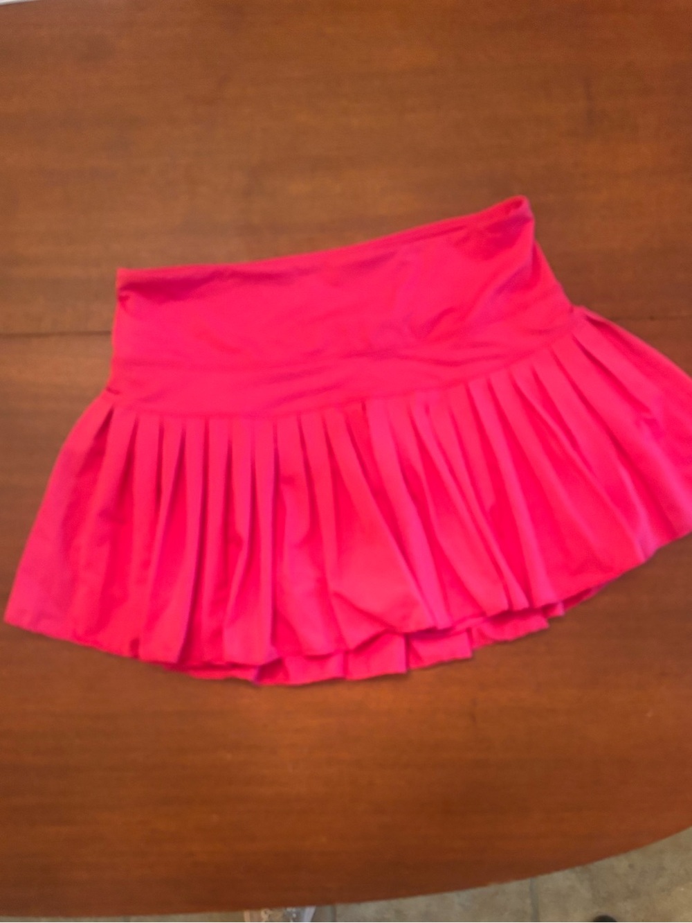 Gold Hinge High-Waist Pleated Mini Skirt- Hot Pink